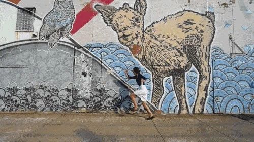 喂？醫(yī)生嗎，我得了抑郁癥！快滾回去喝你的咖啡！