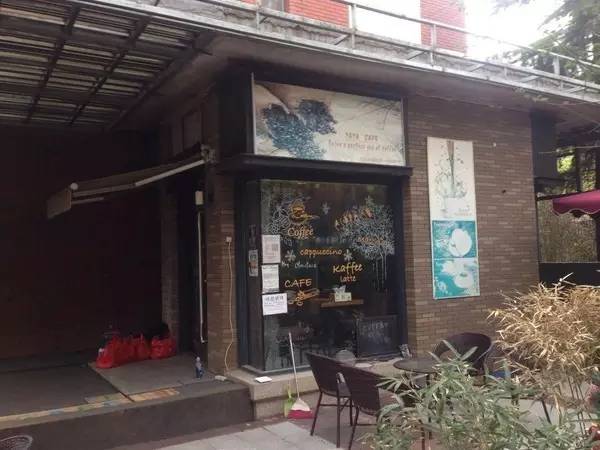 開在裝了門禁的小區(qū)里，這家㎡的咖啡館，僅靠賣咖啡月入 萬+