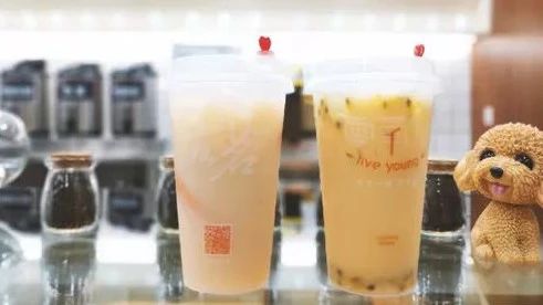 奶茶界多年“龍?zhí)住碑a(chǎn)品悄然走紅，暗藏下一個飲品新趨勢