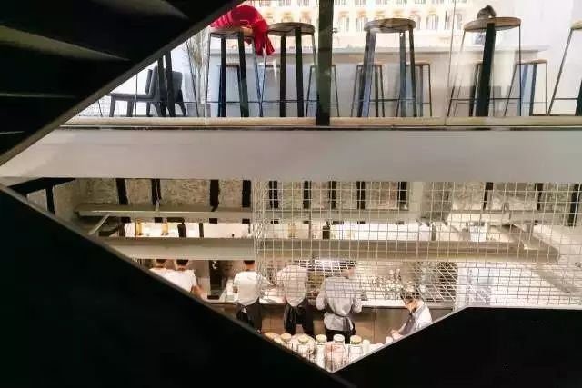 臥底喜茶北京代購群：排隊(duì)沒升級(jí)，黃牛卻“升級(jí)”不少