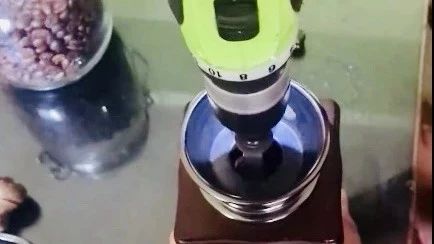 哈哈哈，沙雕手動(dòng)磨咖啡機(jī)，來自手磨主人的絕望！