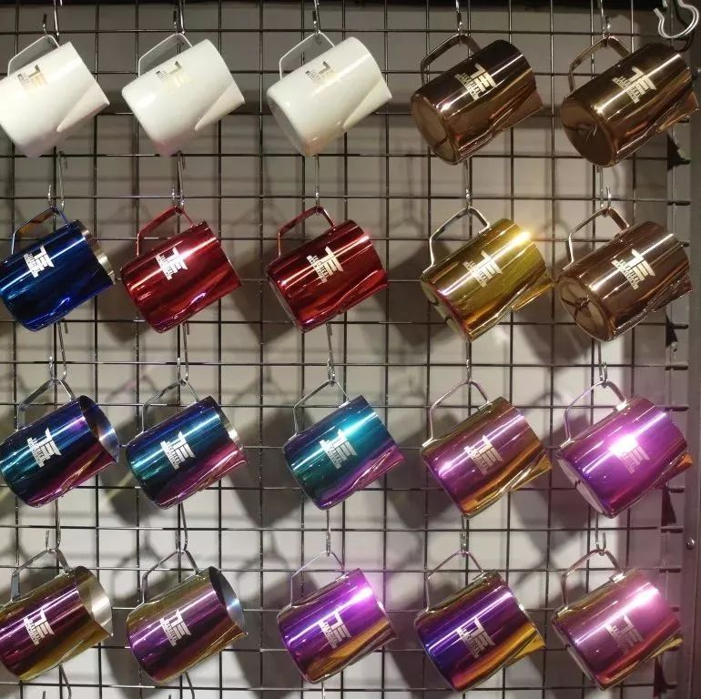 拉花拿鐵用什么拉花缸好？如何挑選最合適的咖啡拉花缸？