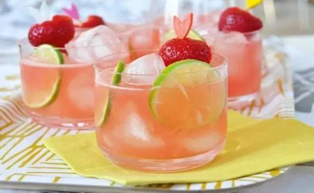 花甲老人和他的臺(tái)灣飲品店