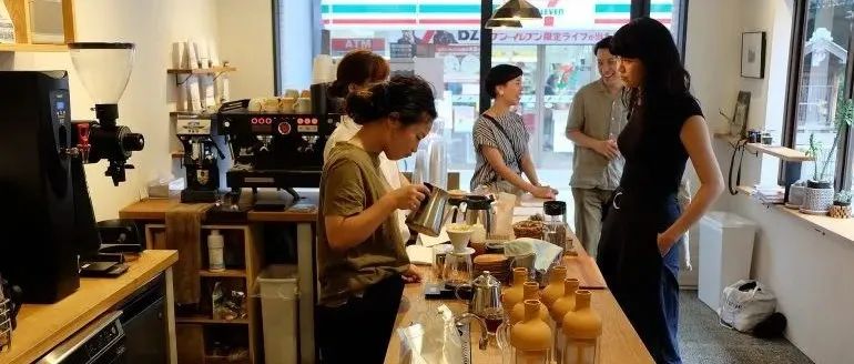 咖啡館靠什么留住客人？