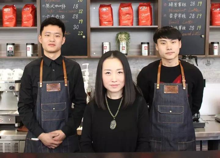 醫(yī)院開咖啡館：美女護(hù)士做店長(zhǎng)，“邵逸夫”牌咖啡來一杯？
