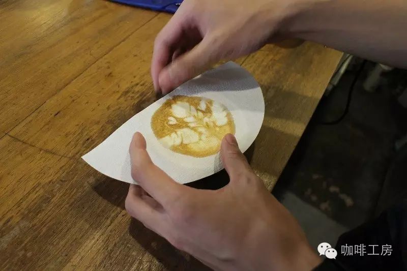 【創(chuàng)意】      ~~好玩！最近拉花界流行這樣玩！