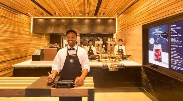 “小而精”，星巴克全新概念門(mén)店 Espresso Shot亮相