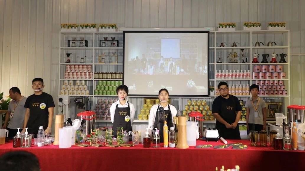 預(yù)選賽結(jié)束，“新飲力” 新茶飲大賽華南區(qū)域賽明早點開賽！