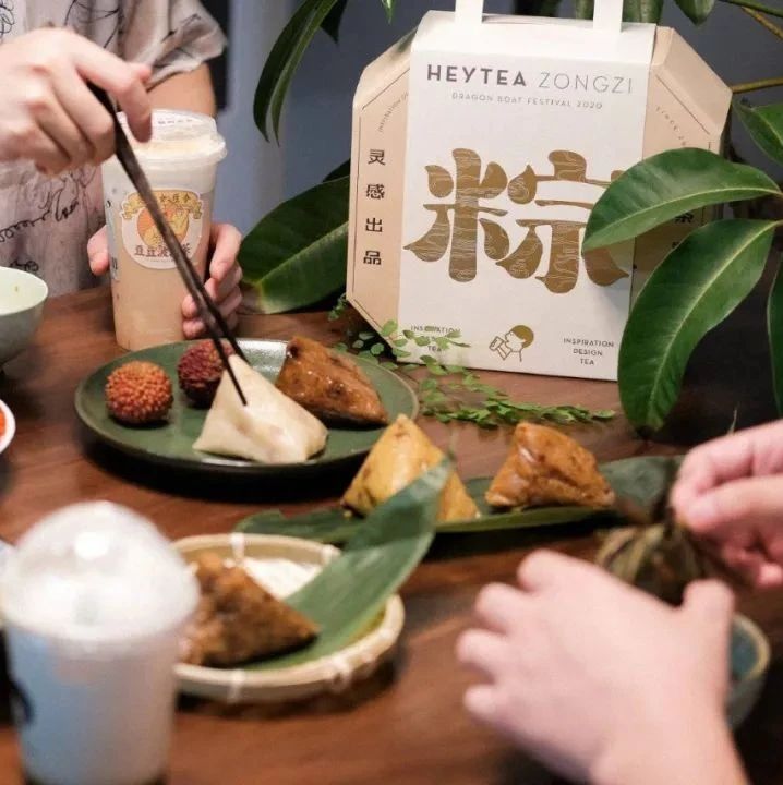 小龍蝦、未來(lái)肉，星巴克喜茶們今年的粽子禮盒，腦洞太大了