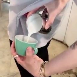 韓國歐巴咖啡拉花！
