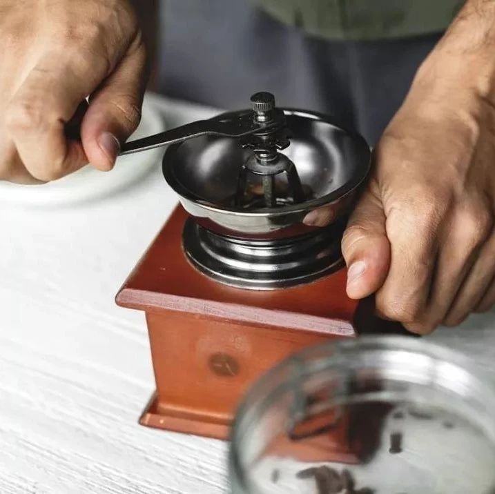 選擇手搖磨豆機的五個理由，手磨究竟有什么好？