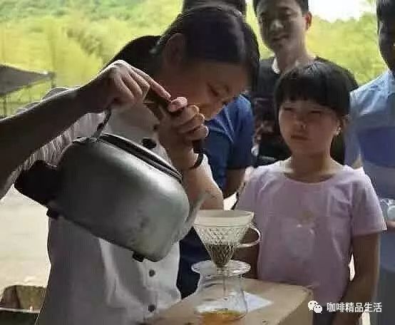 你做咖啡時(shí)好酷，真的！