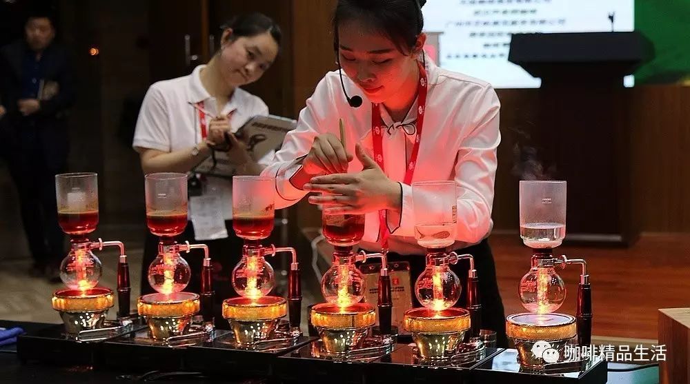直擊普洱虹吸壺總決賽，誰能奪冠？