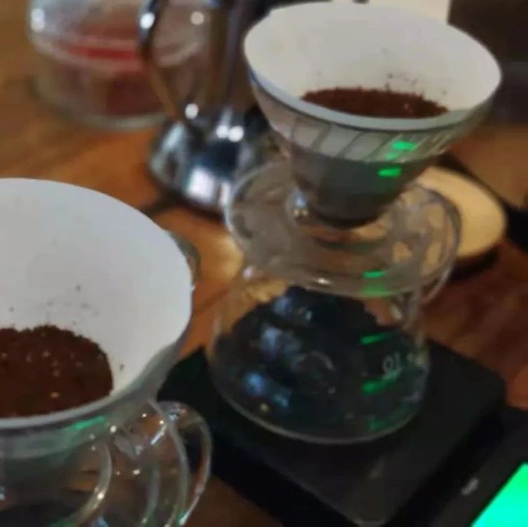 咖啡沖煮實(shí)驗(yàn)室 | 在粉水比固定的情況下，粉量的變化會(huì)影響一杯咖啡的風(fēng)味嗎？
