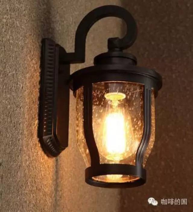 一間咖啡館成功的小秘訣--店面設(shè)計（燈具燈飾篇）