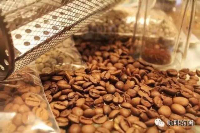 咖啡豆烘焙技術 家用烘焙機烘焙咖啡豆過程