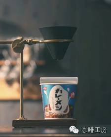 居然火了！世界第一家滴濾式手沖咖啡+咖喱飯！