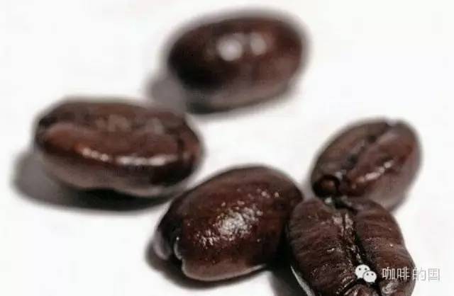 咖啡豆出油與咖啡豆的新鮮度有什么關(guān)系？