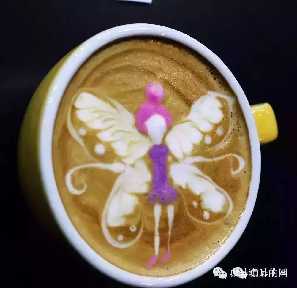 這幅拉花圖叫做“愛(ài)”：廣州咖啡展美圖速遞！