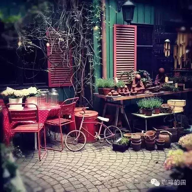 ?偏愛一隅，獨(dú)特的咖啡館角落！