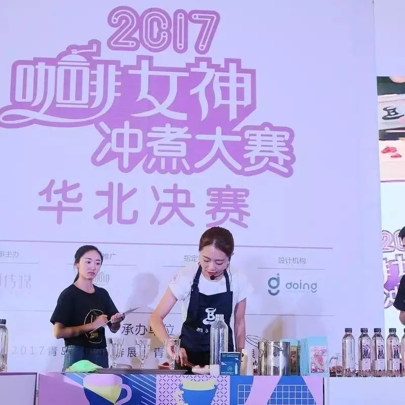 明明可以靠顏值，偏偏要拼創(chuàng)意 | 女神華北決賽靚相青島咖啡展！
