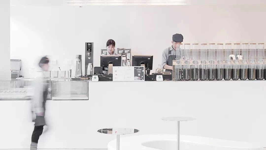 喜茶新店C位出道之路，走起"性冷淡" 網(wǎng)紅精品咖啡館風(fēng)格