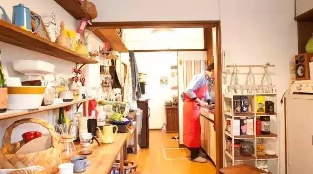 人氣咖啡店主人的家，美的不要不要的 :)