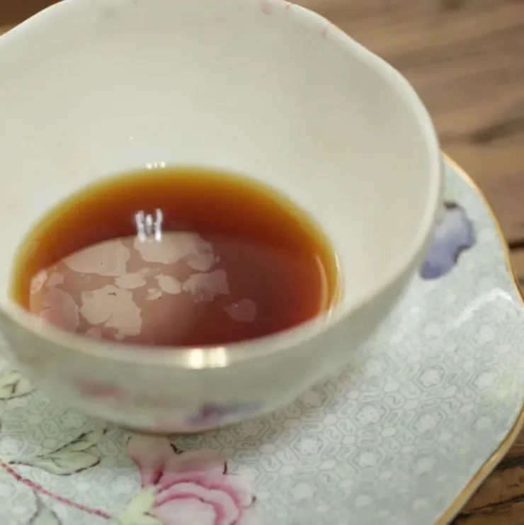 咖啡放涼后把自己喝自閉了？！咖啡的最佳品嘗溫度&變冷后的咖啡能重新加熱嗎？