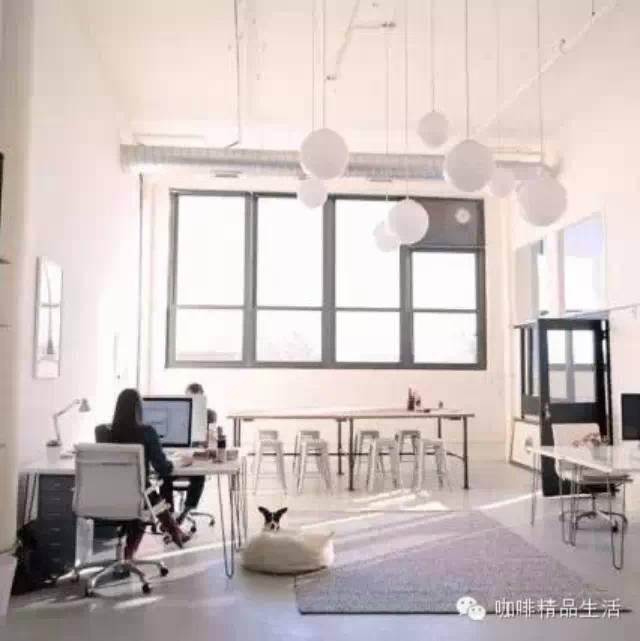 高逼格辦公室美圖，弱弱問句：你們招咖啡師嗎？