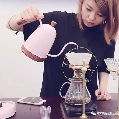 如何用一把手沖壺，搞定女盆友
