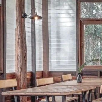 餐飲空間 ? 內(nèi)部和外部空間連接起來，以減少建筑物的不透明性