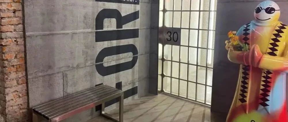 杭州一網(wǎng)紅咖啡店拍照需購票？店主：實屬無奈！