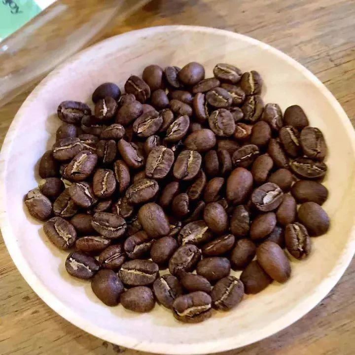 咖啡知識(shí) | 為什么烘焙過(guò)的咖啡豆表面會(huì)有油脂?