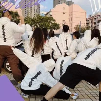 咖啡咋這么愛潮牌？