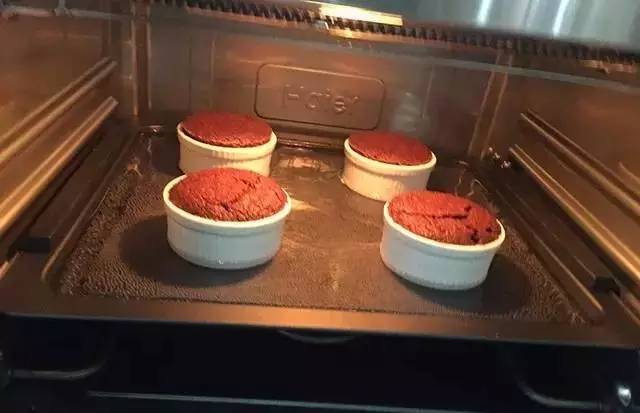 〖原創(chuàng)配方〗 巧克力軟心蛋糕 CHOCOLATE FONDANT