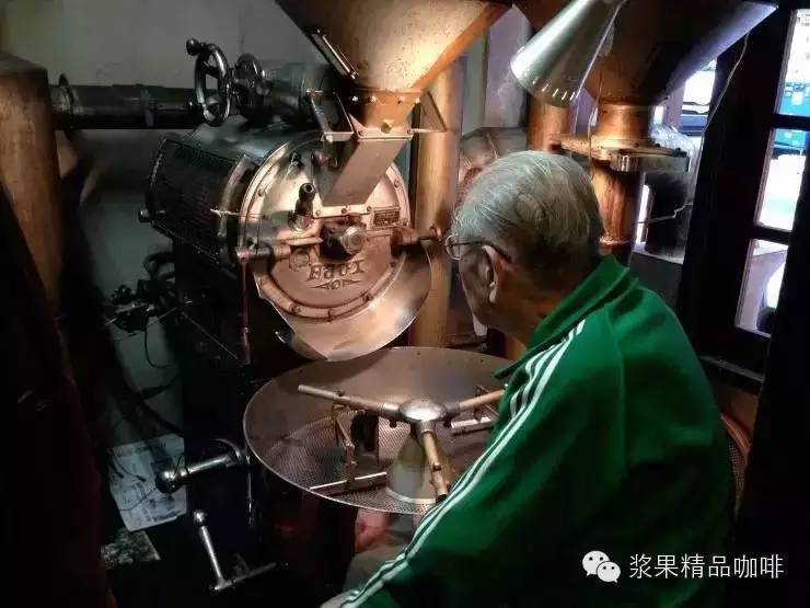 漿果譯文 | 在東京，一個(gè)期頤之年的烘豆大師