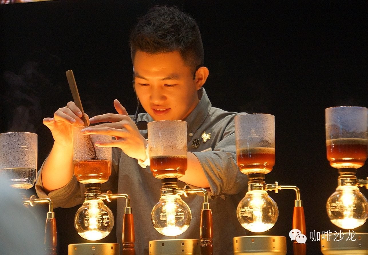 咖啡技術(shù) | 虹吸壺咖啡的制作方法-廖月德