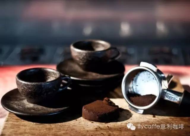 咖啡創(chuàng)意 | 待咖啡渣幻化成容器hold住espresso可好