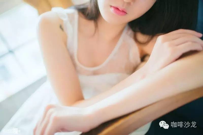 咖啡生活 | 如何在咖啡廳為女朋友拍攝寫真