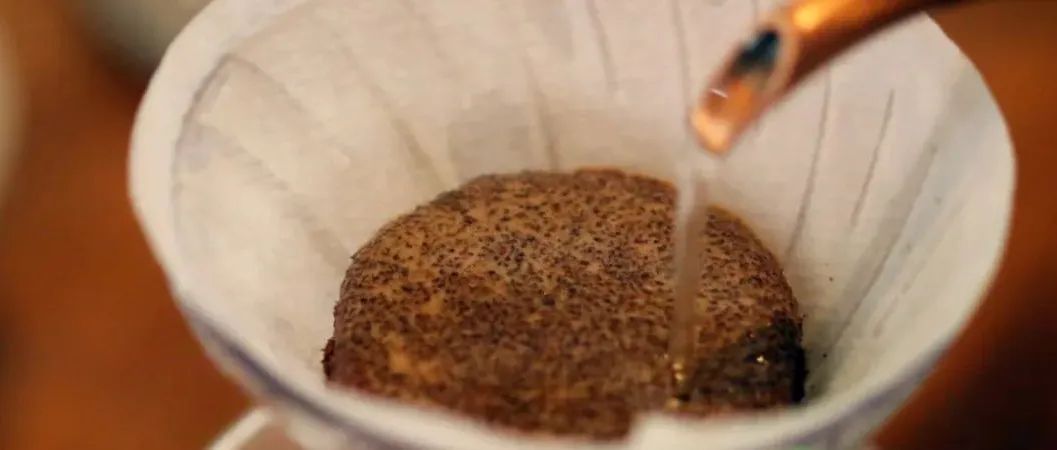 咖啡悶蒸應(yīng)該注入多少水才合適？
