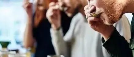 “啜吸”真的能幫助我們更好地喝出咖啡風(fēng)味嗎？