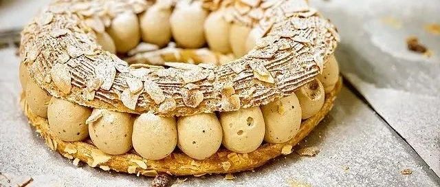 不只有國王餅，還有「朗姆巴巴」等個經(jīng)典法式甜點(diǎn)的配方。