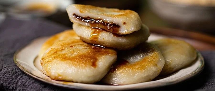 不發(fā)面不用烤，外酥里軟會(huì)爆汁！ 步搞定全家搶著吃！
