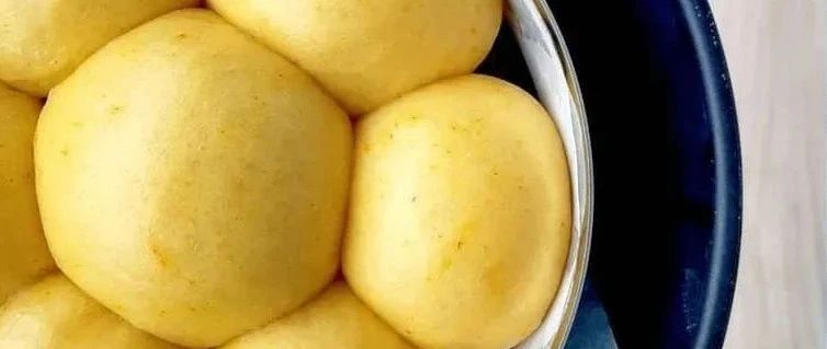 西班牙版的布里歐修+傳統(tǒng)杏仁餅干長啥樣？