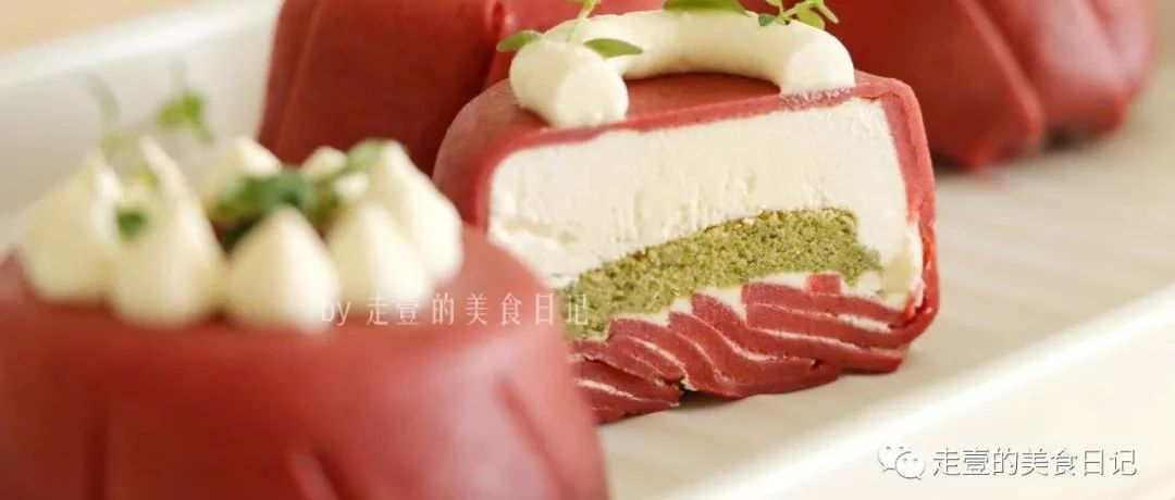 用不完的奶油不要丟，加上可麗餅就成了創(chuàng)意圣誕小可愛…