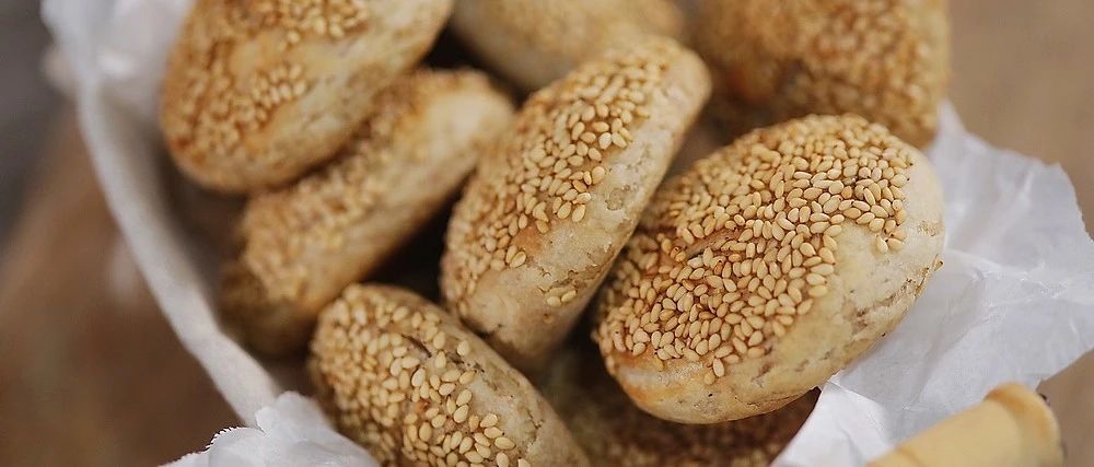 我做的麻醬小燒餅有多好吃？視頻版來(lái)了！
