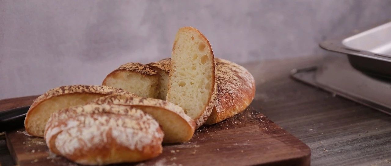 完全不用揉的面包，是它是它就是它 | 拖鞋包Ciabatta