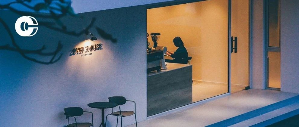 這間為了狗狗而開的咖啡店，溫暖了它們治愈了我們