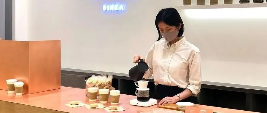 優(yōu)衣庫(kù)，也開咖啡店了？